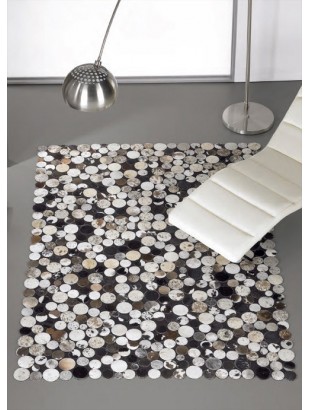 http://www.commodeetconsole.com/1252-thickbox_default/tapis-patchwork-peaux-peau-cuir-marron-noir-blanc.jpg